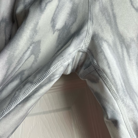 Women’s Nike Legend Trainer leggings sz M NWT - Picture 2 of 12